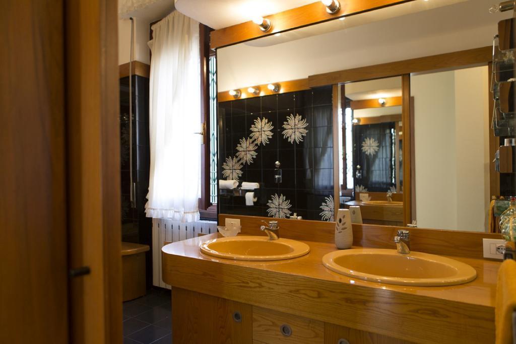 Fiera Monterosa 11 Apartment Milano Værelse billede