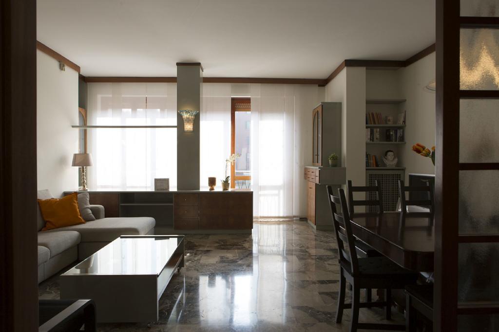 Fiera Monterosa 11 Apartment Milano Værelse billede
